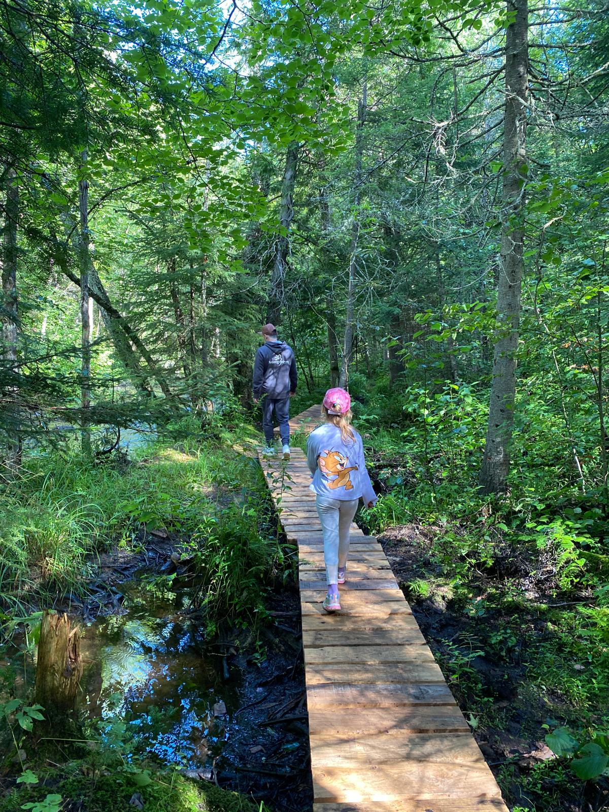 Randonnée en famille au Québec